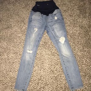 Gap maternity jean